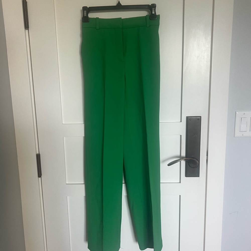 NWT Aritzia Babaton Agency Gloss Green Pants, City Wool Size 00 St Patrick’s Day